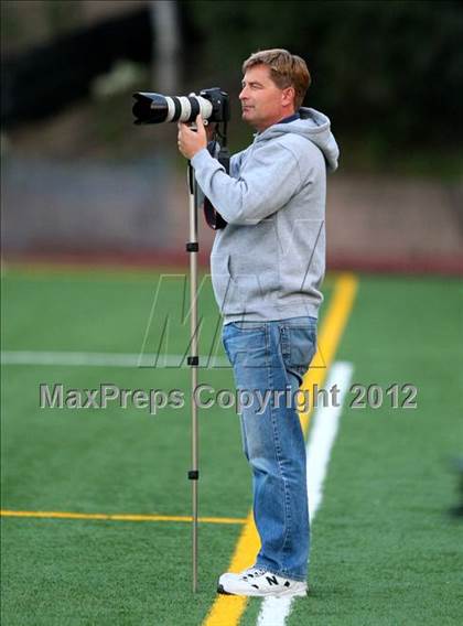 Thumbnail 2 in Loyola vs. Harvard-Westlake photogallery.