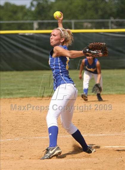 Thumbnail 3 in Pequannock vs Cranford (NJSIAA Public Finals) photogallery.