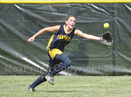 Thumbnail 3 in Pequannock vs Cranford (NJSIAA Public Finals) photogallery.