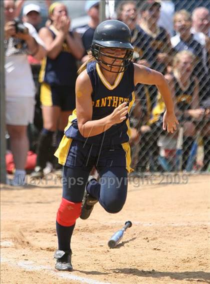 Thumbnail 2 in Pequannock vs Cranford (NJSIAA Public Finals) photogallery.