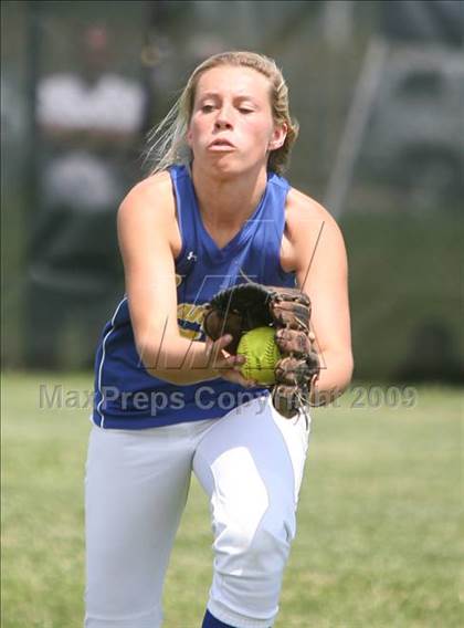 Thumbnail 3 in Pequannock vs Cranford (NJSIAA Public Finals) photogallery.