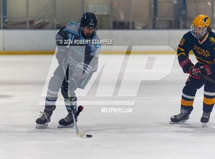 Thumbnail 3 in Central Catholic @ Seneca Valley photogallery.