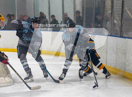 Thumbnail 2 in Central Catholic @ Seneca Valley photogallery.