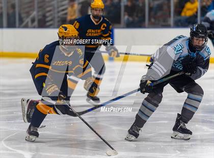 Thumbnail 3 in Central Catholic @ Seneca Valley photogallery.