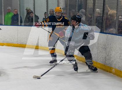 Thumbnail 3 in Central Catholic @ Seneca Valley photogallery.