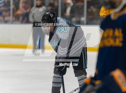 Thumbnail 3 in Central Catholic @ Seneca Valley photogallery.