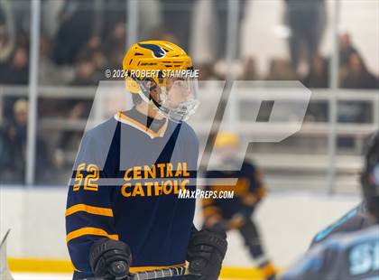 Thumbnail 3 in Central Catholic @ Seneca Valley photogallery.