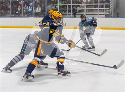 Thumbnail 3 in Central Catholic @ Seneca Valley photogallery.