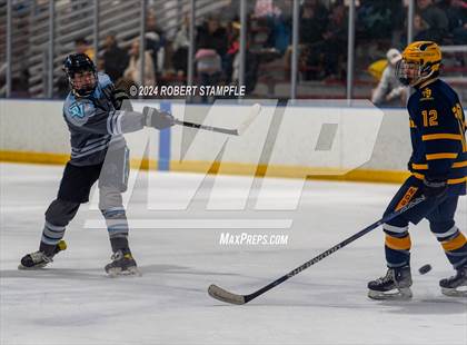 Thumbnail 2 in Central Catholic @ Seneca Valley photogallery.