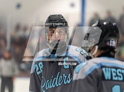 Thumbnail 1 in Central Catholic @ Seneca Valley photogallery.