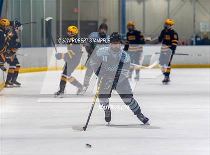 Thumbnail 2 in Central Catholic @ Seneca Valley photogallery.