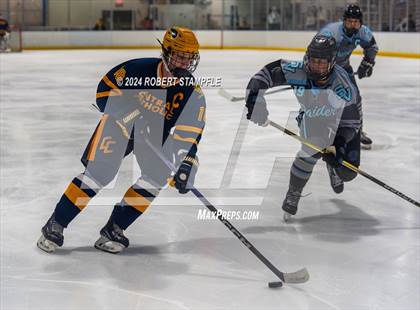 Thumbnail 1 in Central Catholic @ Seneca Valley photogallery.
