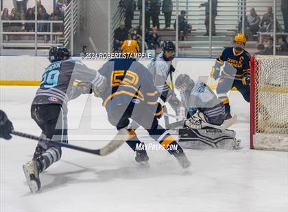 Thumbnail 1 in Central Catholic @ Seneca Valley photogallery.