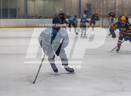 Thumbnail 1 in Central Catholic @ Seneca Valley photogallery.