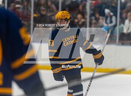 Thumbnail 1 in Central Catholic @ Seneca Valley photogallery.