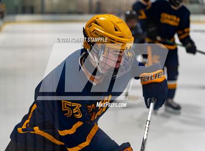Thumbnail 1 in Central Catholic @ Seneca Valley photogallery.