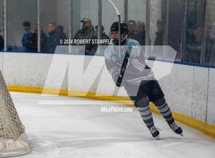 Thumbnail 3 in Central Catholic @ Seneca Valley photogallery.