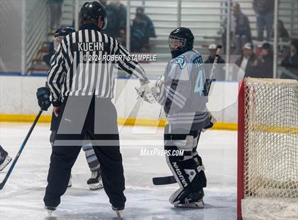 Thumbnail 2 in Central Catholic @ Seneca Valley photogallery.