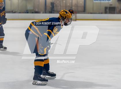 Thumbnail 3 in Central Catholic @ Seneca Valley photogallery.