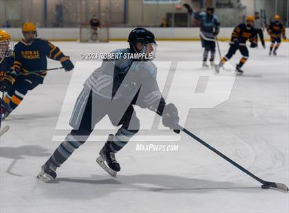 Thumbnail 3 in Central Catholic @ Seneca Valley photogallery.