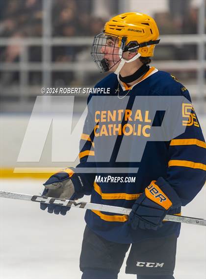 Thumbnail 2 in Central Catholic @ Seneca Valley photogallery.