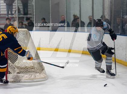 Thumbnail 1 in Central Catholic @ Seneca Valley photogallery.