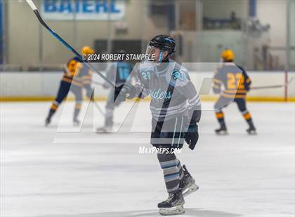 Thumbnail 1 in Central Catholic @ Seneca Valley photogallery.