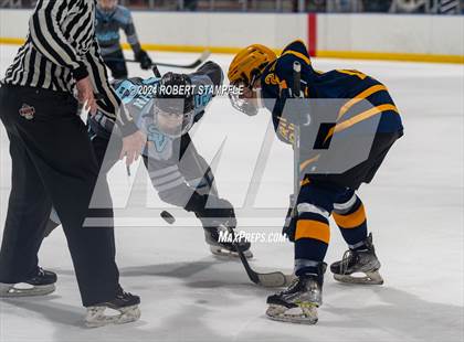 Thumbnail 2 in Central Catholic @ Seneca Valley photogallery.