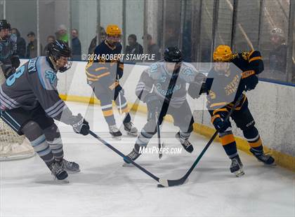 Thumbnail 3 in Central Catholic @ Seneca Valley photogallery.