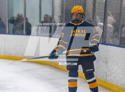 Thumbnail 1 in Central Catholic @ Seneca Valley photogallery.