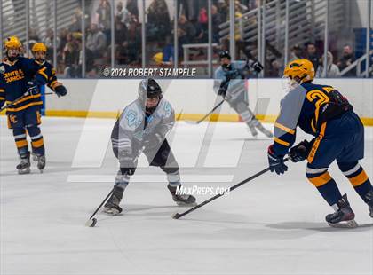 Thumbnail 2 in Central Catholic @ Seneca Valley photogallery.