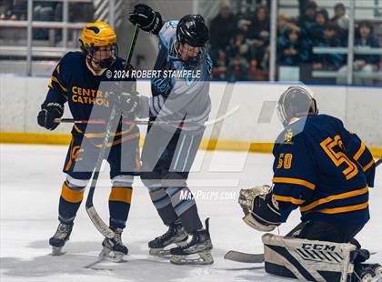 Thumbnail 3 in Central Catholic @ Seneca Valley photogallery.