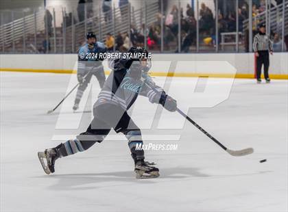 Thumbnail 3 in Central Catholic @ Seneca Valley photogallery.
