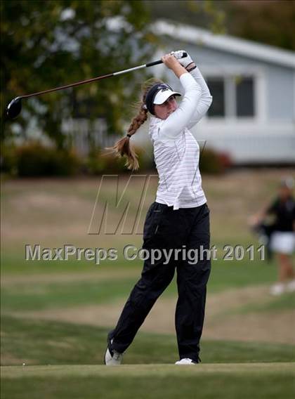 Thumbnail 2 in CIF State SoCal Girls Golf Championships photogallery.