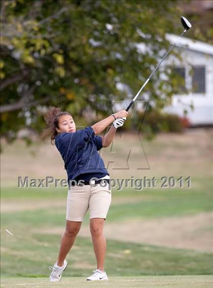 Thumbnail 2 in CIF State SoCal Girls Golf Championships photogallery.