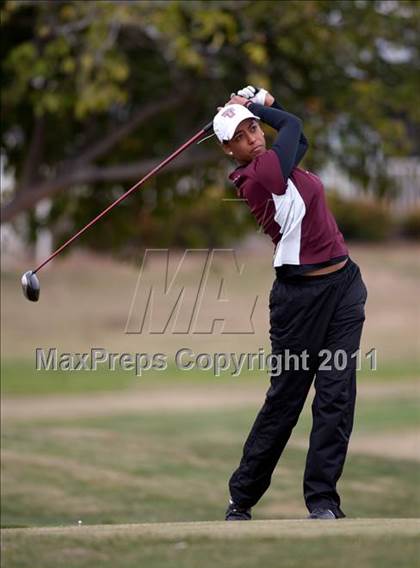 Thumbnail 2 in CIF State SoCal Girls Golf Championships photogallery.