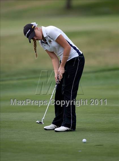 Thumbnail 2 in CIF State SoCal Girls Golf Championships photogallery.