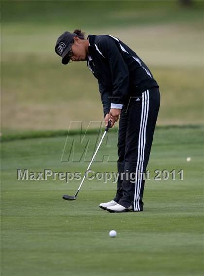 Thumbnail 3 in CIF State SoCal Girls Golf Championships photogallery.