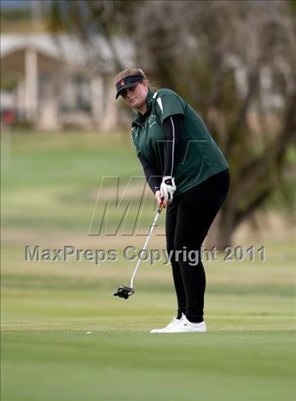 Thumbnail 2 in CIF State SoCal Girls Golf Championships photogallery.