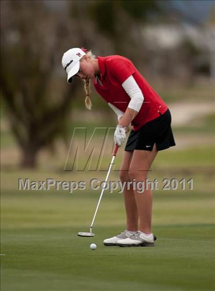 Thumbnail 2 in CIF State SoCal Girls Golf Championships photogallery.