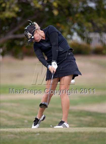 Thumbnail 2 in CIF State SoCal Girls Golf Championships photogallery.