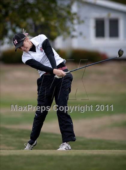 Thumbnail 3 in CIF State SoCal Girls Golf Championships photogallery.