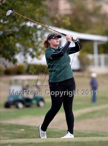 Thumbnail 2 in CIF State SoCal Girls Golf Championships photogallery.