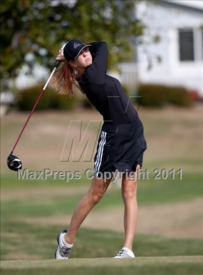 Thumbnail 3 in CIF State SoCal Girls Golf Championships photogallery.