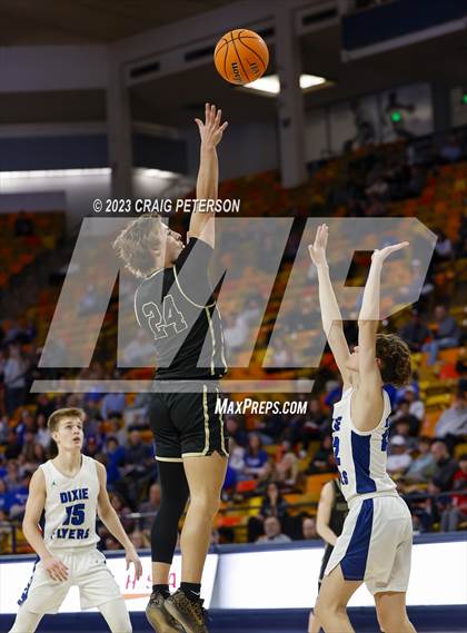 Thumbnail 2 in Desert Hills vs Dixie (UHSAA 4A Quarterfinal) photogallery.