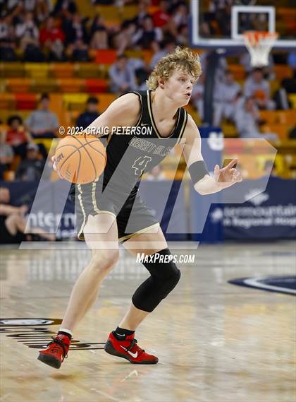 Thumbnail 3 in Desert Hills vs Dixie (UHSAA 4A Quarterfinal) photogallery.