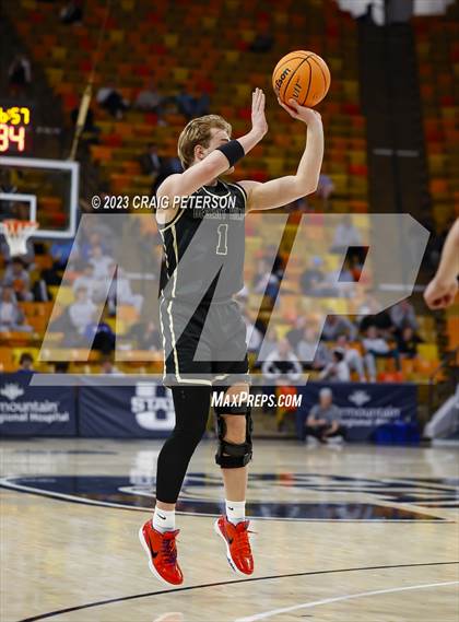 Thumbnail 3 in Desert Hills vs Dixie (UHSAA 4A Quarterfinal) photogallery.