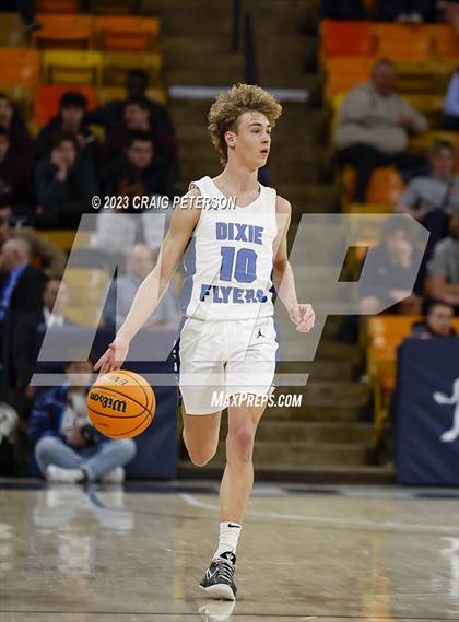 Thumbnail 3 in Desert Hills vs Dixie (UHSAA 4A Quarterfinal) photogallery.