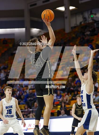 Thumbnail 1 in Desert Hills vs Dixie (UHSAA 4A Quarterfinal) photogallery.