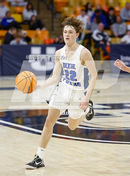 Thumbnail 2 in Desert Hills vs Dixie (UHSAA 4A Quarterfinal) photogallery.